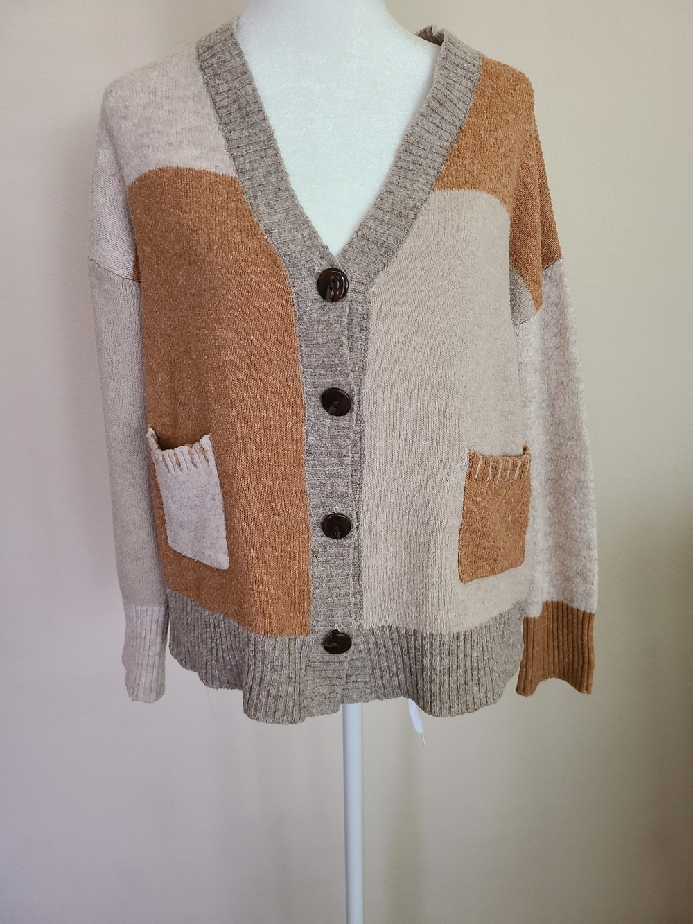 The Versona Beige Cream Colorblock Patchwork Knit Retro Cardigan Sweater Size S